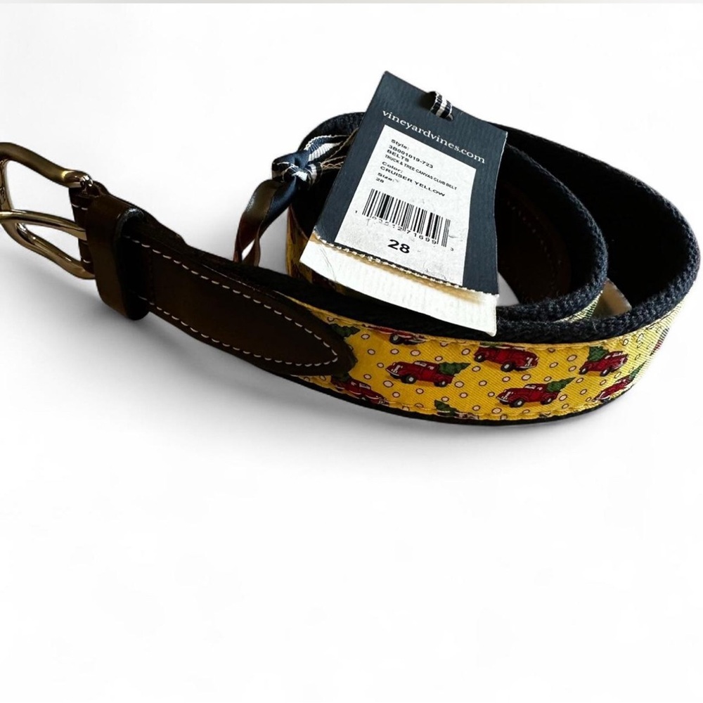 Vineyard Vines Christmas Red Truck & Tree Club Belt – Size 28 – NWT